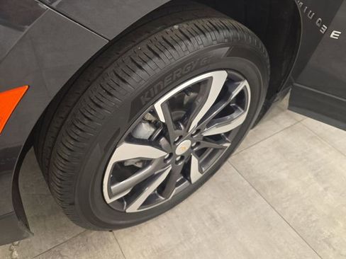Used 2022 Chevrolet Equinox Premier AWD/4WD image 41