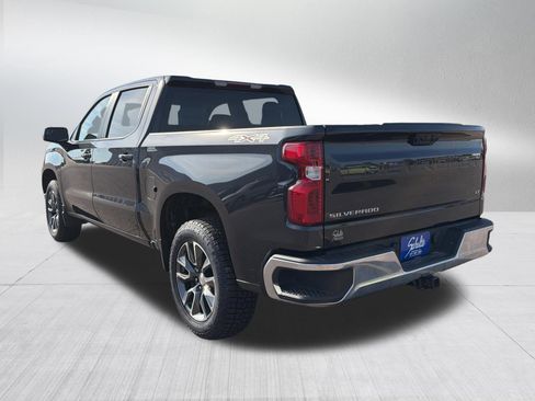Used 2024 Chevrolet Silverado 1500 LT AWD/4WD image 5