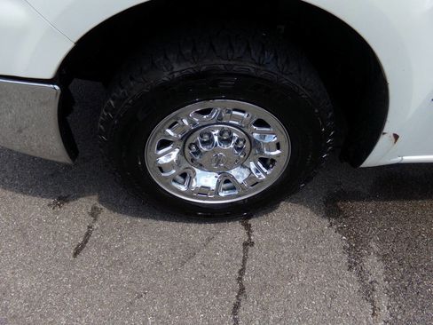 Used 2016 Nissan NV 2500 SL w/ Technology Package image 26