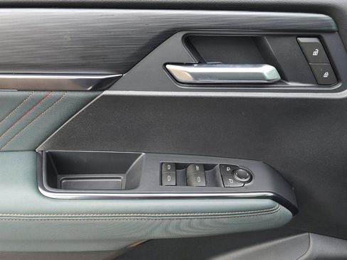 New 2026 GMC Acadia AT4 w/ Luxury Package image 9