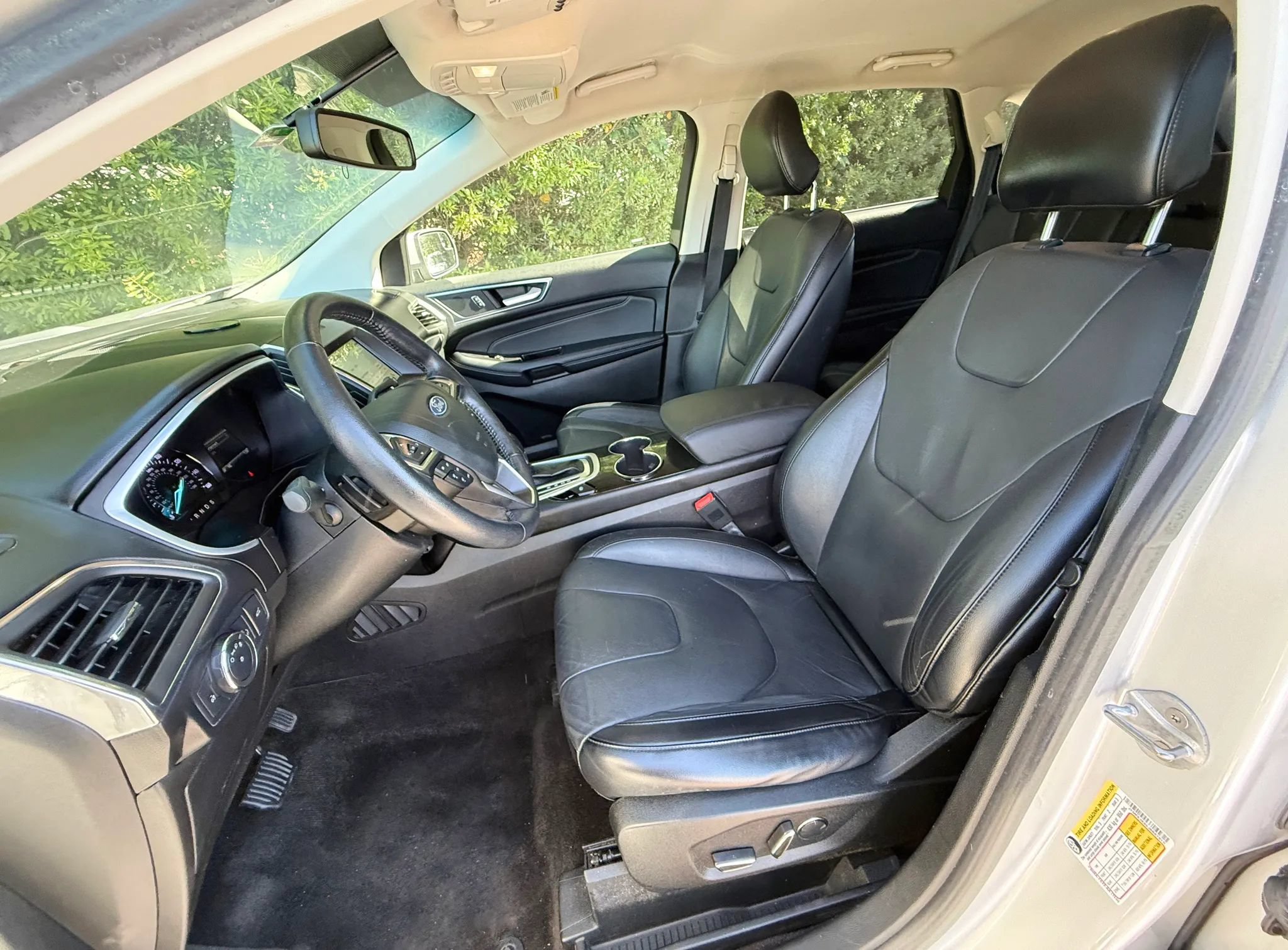 Used 2018 Ford Edge Titanium FWD image 20