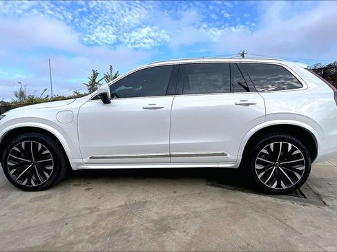 New 2026 Volvo XC90 T8 Plus image 21