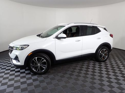 Used 2021 Buick Encore GX Essence AWD/4WD image 9