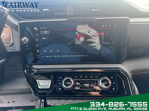 Used 2024 GMC Sierra 2500 AT4 w/ Technology Package image 21