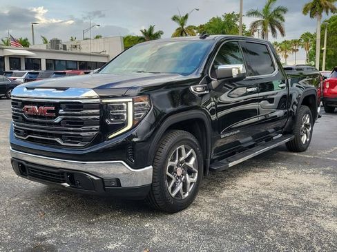 Used 2023 GMC Sierra 1500 SLT w/ SLT Premium Package RWD image 31