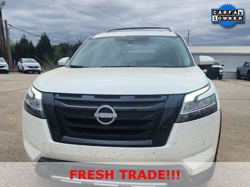 Used 2023 Nissan Pathfinder Platinum w/ Lighting Package (N93) image 3