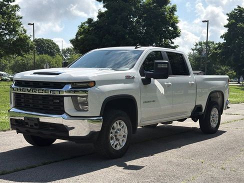 Used 2021 Chevrolet Silverado 2500 LT w/ Z71 Off-Road Package AWD/4WD image 6