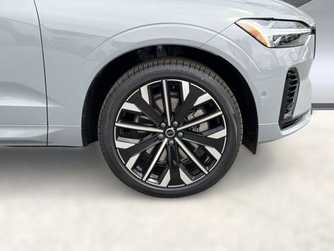 New 2026 Volvo XC60 T8 Ultra w/ Protection Package Premier AWD/4WD image 12