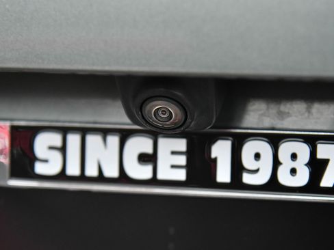 Used 2023 Chevrolet Suburban Premier image 44