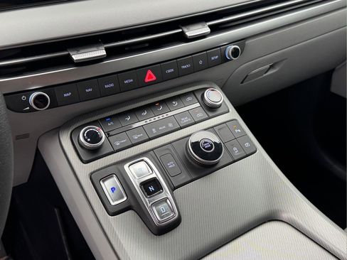 Used 2023 Hyundai Palisade SE w/ Cargo Package image 24