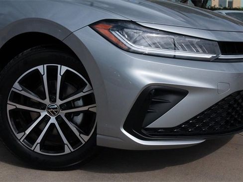 New 2025 Volkswagen Jetta Sport image 2