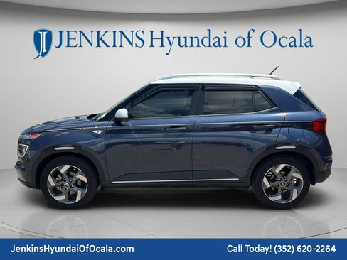 Certified 2024 Hyundai Venue Limited FWD image 6