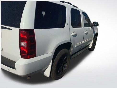 Used 2013 Chevrolet Tahoe LT image 2