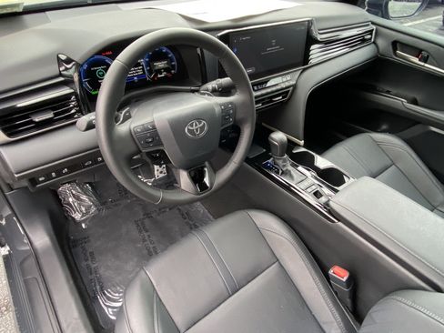 Used 2026 Toyota Camry XSE FWD image 17