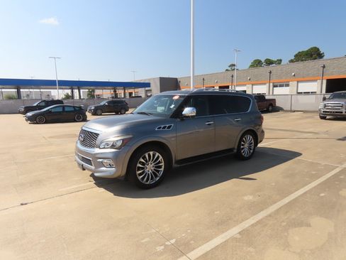 Used 2015 INFINITI QX80 2WD w/ Deluxe Technology Package image 2