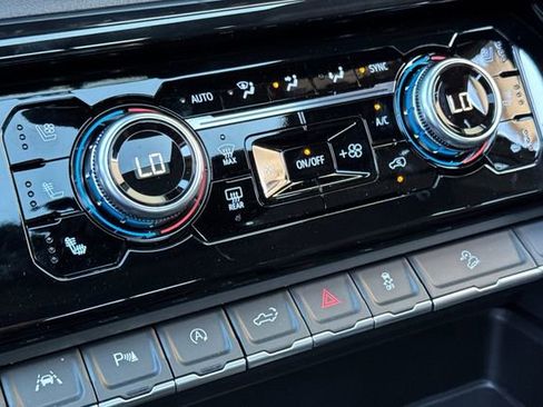 New 2026 GMC Sierra 1500 AT4 w/ AT4 Preferred Package image 24