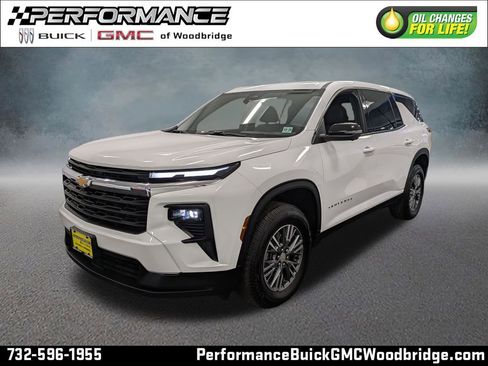 Used 2024 Chevrolet Traverse LS w/ LPO, Floor Liner Package FWD image 1