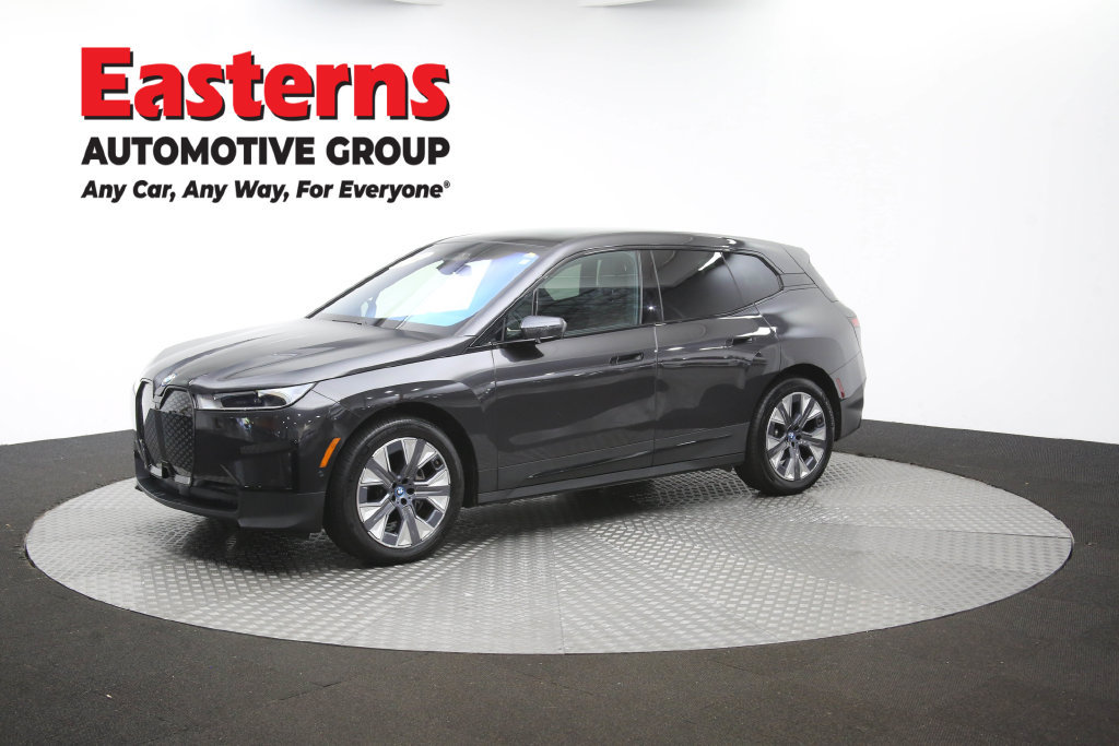 Used 2024 BMW iX xDrive50 AWD/4WD image 57