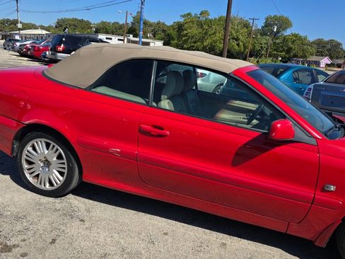 Used 2004 Volvo C70 LT image 6