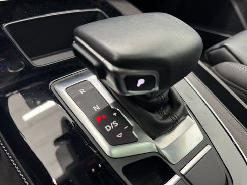 Used 2021 Audi Q5 2.0T Premium Plus w/ Premium Plus Package AWD/4WD image 26