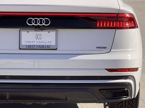 Used 2021 Audi Q8 Prestige w/ Prestige Package image 6