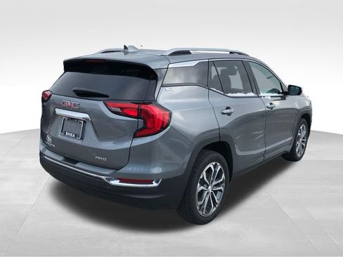 Certified 2021 GMC Terrain SLT image 2
