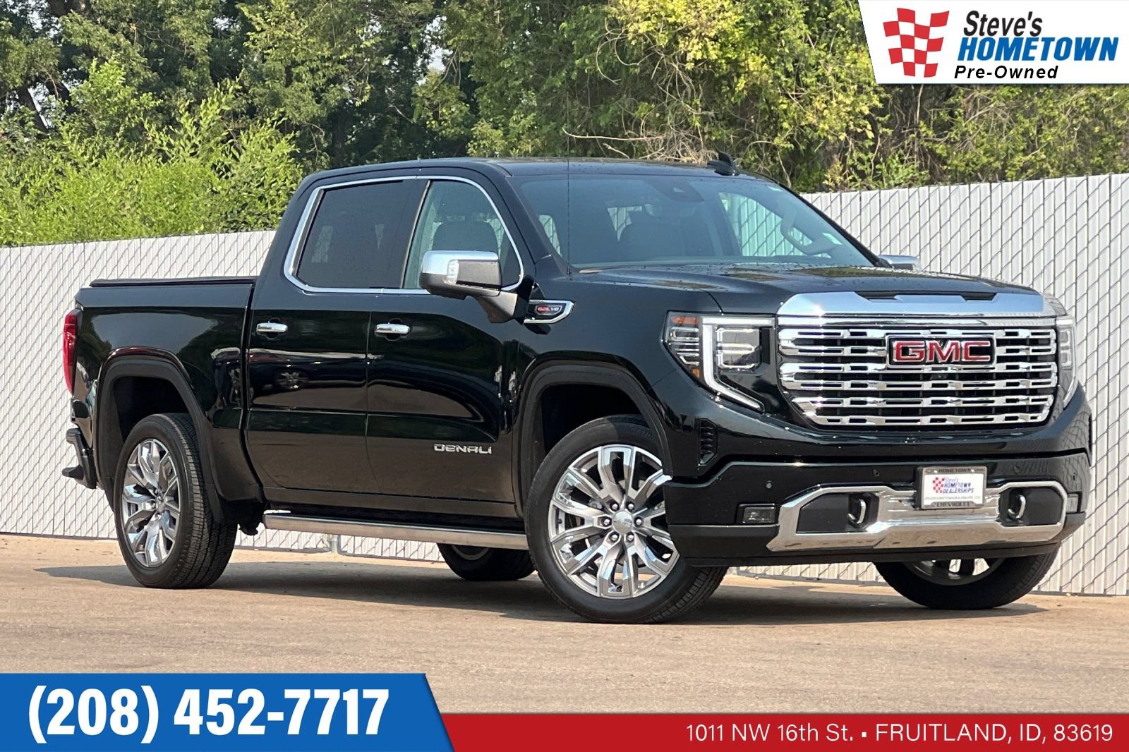 Used 2025 GMC Sierra 1500 Denali w/ Denali Reserve Package AWD/4WD image 1