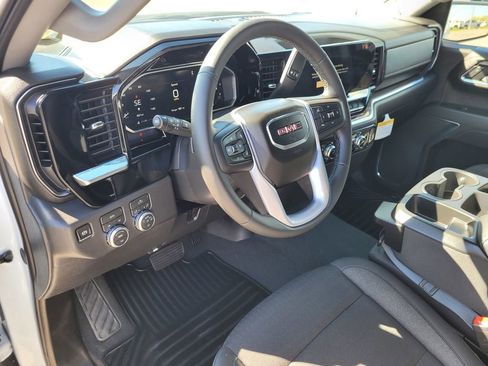 New 2026 GMC Sierra 1500 Elevation image 11
