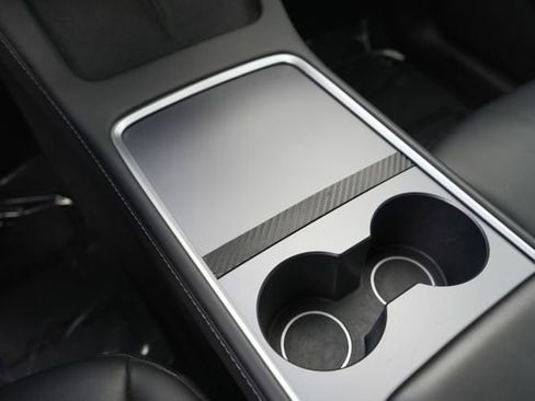 Used 2023 Tesla Model Y AWD image 15