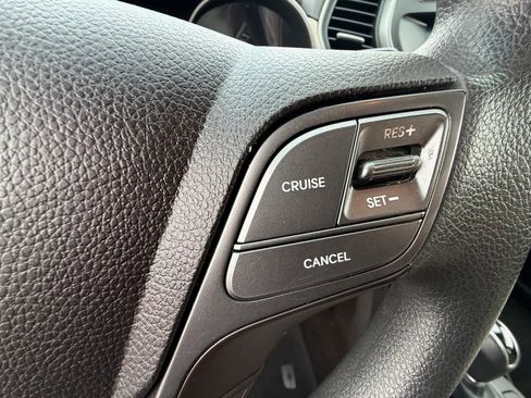 Used 2018 Hyundai Santa Fe Sport w/ 2.4L Value Package 02 image 19