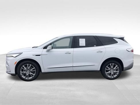 Used 2023 Buick Enclave Essence w/ Experience Buick Package AWD/4WD image 5
