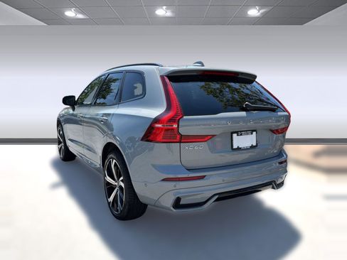 Used 2024 Volvo XC60 B5 Ultimate w/ Climate Package AWD/4WD image 3