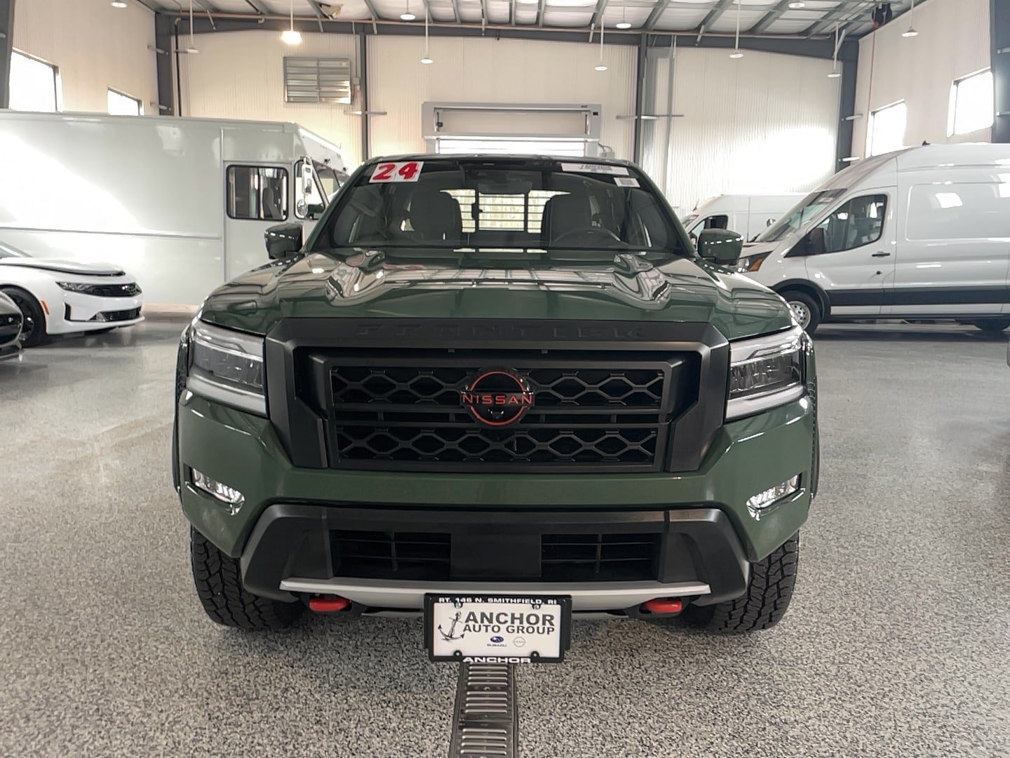 Used 2024 Nissan Frontier PRO-4X w/ Pro Premium Package AWD/4WD image 2