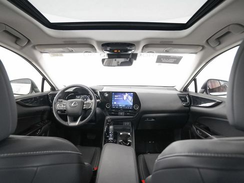 Certified 2025 Lexus NX 250 FWD w/ Accessory Package (2T) image 15