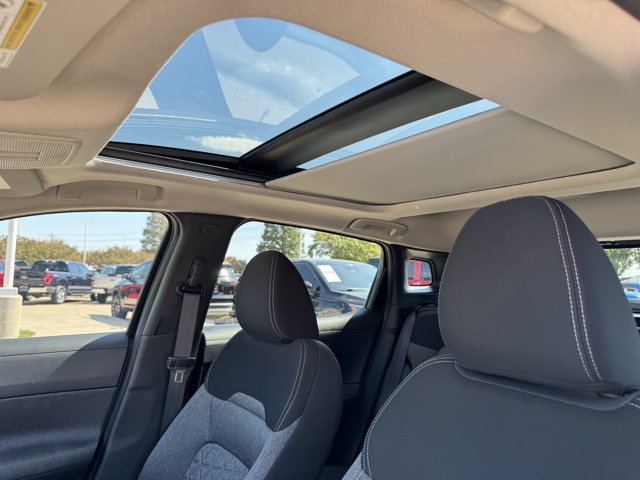 Used 2026 Nissan Kicks SV w/ SV Premium Package FWD image 32