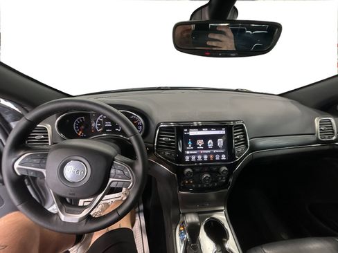 Used 2020 Jeep Grand Cherokee Limited AWD/4WD image 21