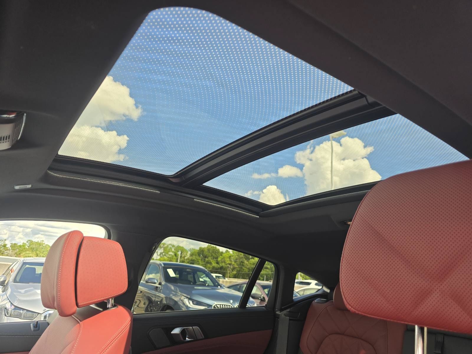 New 2027 BMW X6 xDrive40i w/ Climate Comfort Package AWD/4WD image 21