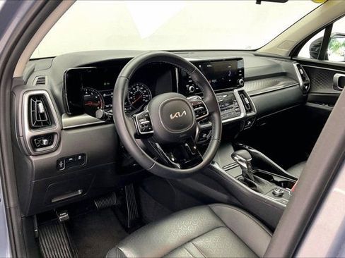 Used 2023 Kia Sorento S FWD image 14