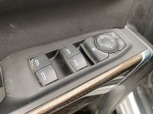 Used 2022 Chevrolet Silverado 1500 RST AWD/4WD image 13