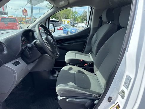 Used 2020 Nissan NV200 S image 6