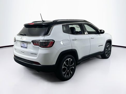 Used 2022 Jeep Compass Limited AWD/4WD image 5