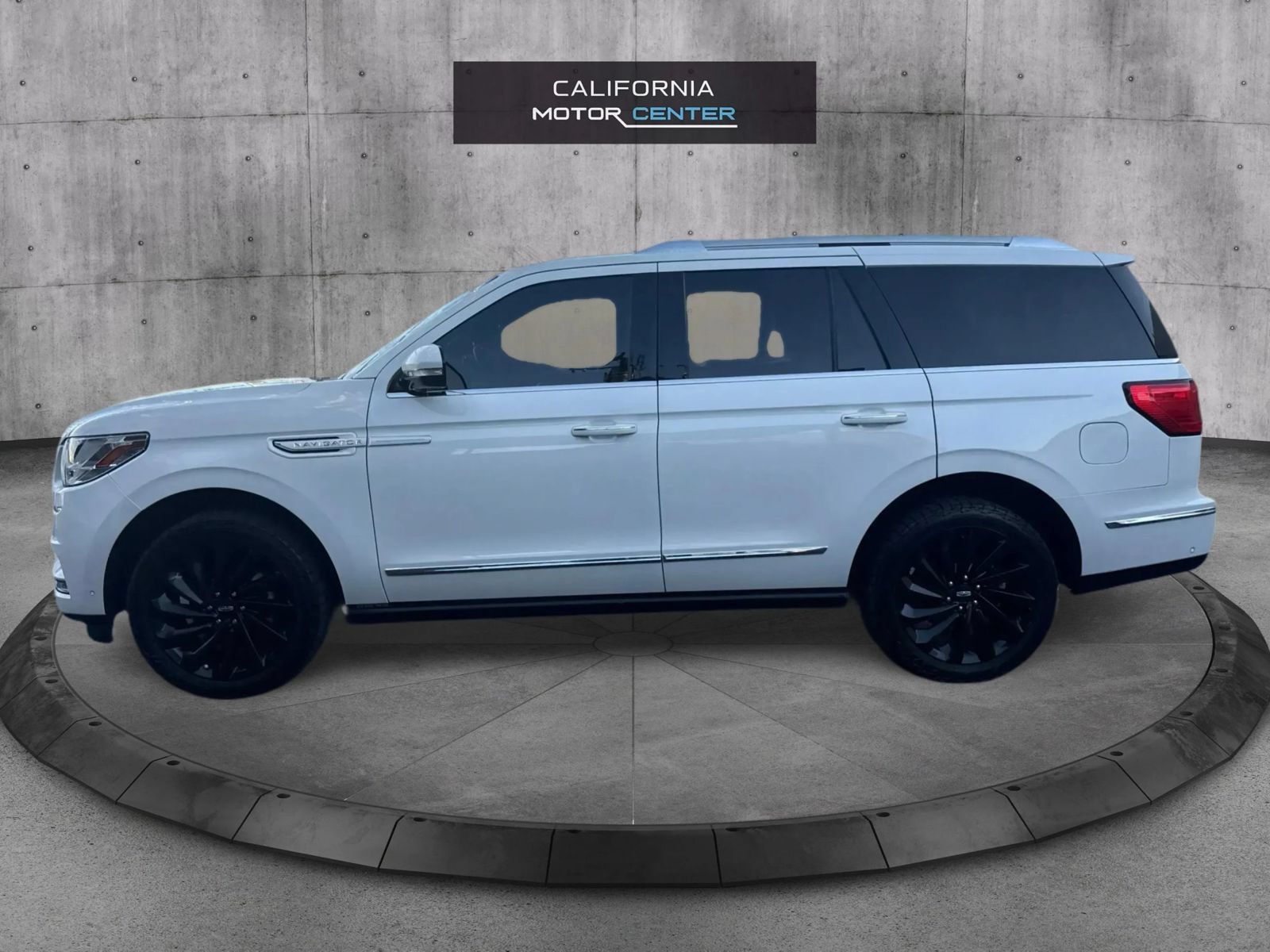Used 2021 Lincoln Navigator Reserve AWD/4WD image 8