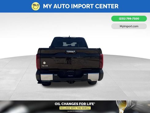 Used 2024 Toyota Tundra Limited w/ Power Package AWD/4WD image 6