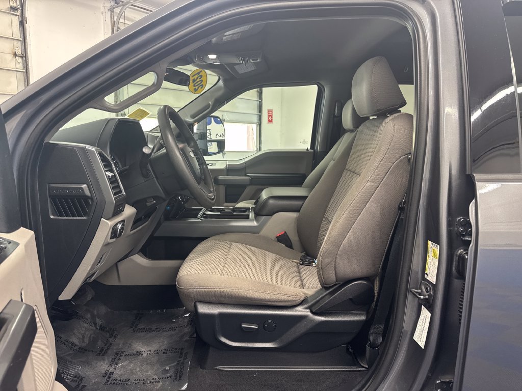 Used 2021 Ford F250 XLT w/ XLT Premium Package AWD/4WD image 9