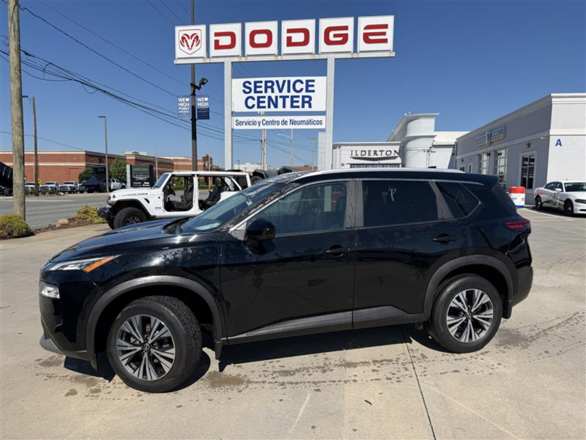 Used 2023 Nissan Rogue SV w/ SV Premium B Package AWD/4WD image 2