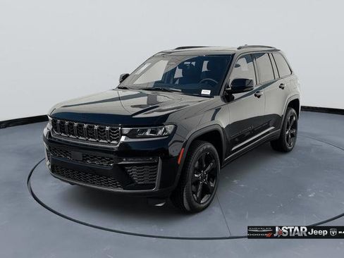 New 2026 Jeep Grand Cherokee Limited w/ Limited Altitude Package AWD/4WD image 1