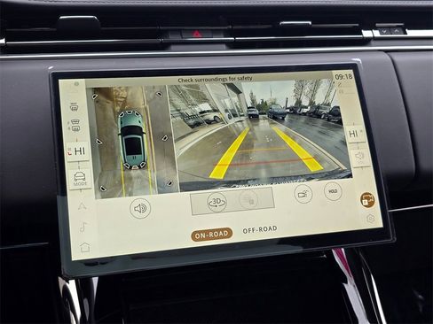 New 2025 Land Rover Range Rover Sport Dynamic SE image 14