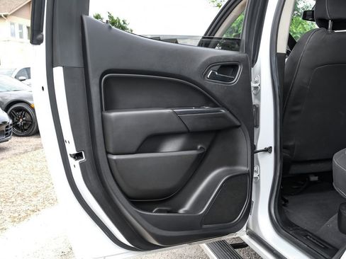 Used 2019 Chevrolet Colorado LT w/ LT Convenience Package RWD image 50