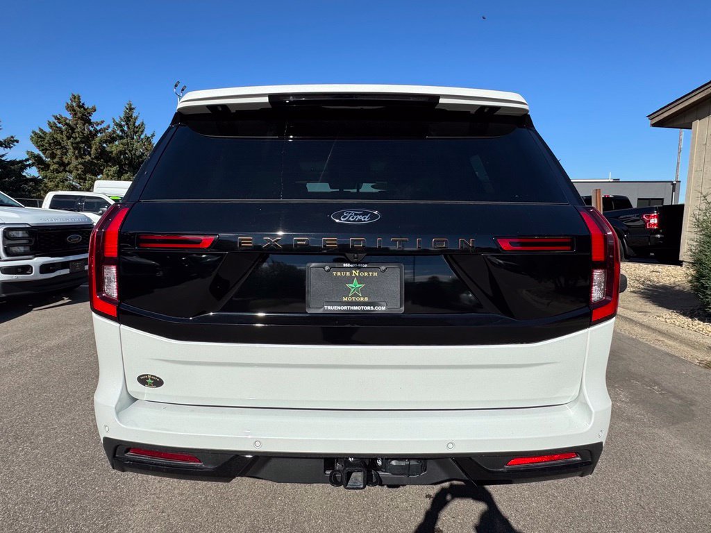 Used 2025 Ford Expedition Tremor AWD/4WD image 9