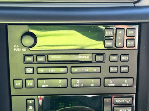 Used 2000 Lincoln Continental FWD image 24